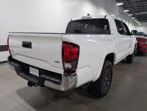 Used 2018 Toyota Tacoma SR5 image 3