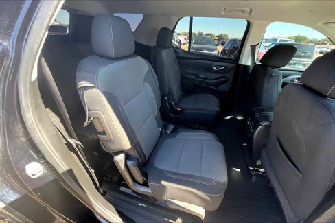 Used 2020 Chevrolet Traverse LT image 19