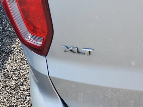 Used 2019 Ford Explorer XLT w/ Equipment Group 202A image 10