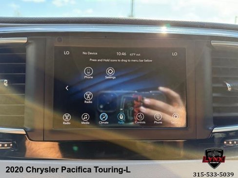Used 2020 Chrysler Pacifica Touring-L image 20