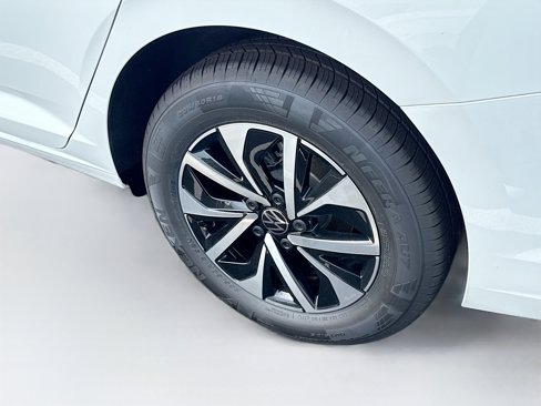 New 2025 Volkswagen Jetta S image 18