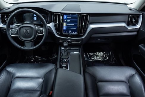 Used 2020 Volvo XC60 T6 Momentum image 23