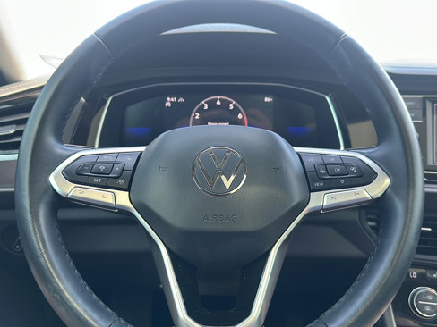 Used 2023 Volkswagen Jetta SE w/ Panoramic Sunroof Package image 27