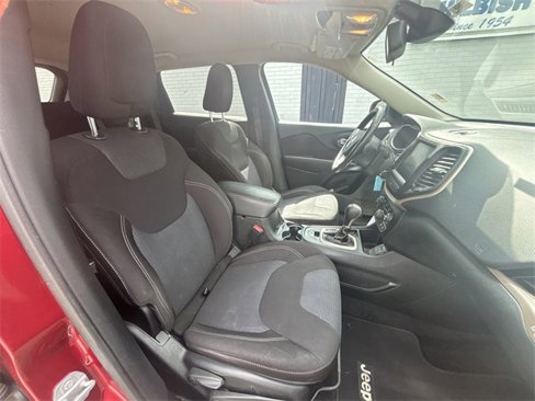 Used 2015 Jeep Cherokee Latitude image 26
