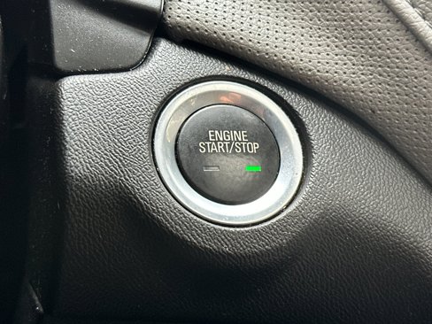 Used 2021 Chevrolet Equinox Premier image 26