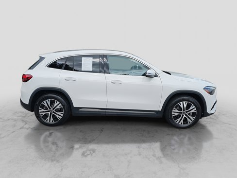 Certified 2025 Mercedes-Benz GLA 250 image 5