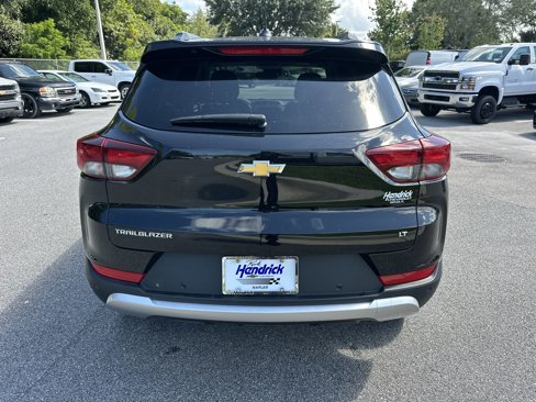 Used 2023 Chevrolet TrailBlazer LT w/ Convenience Package image 9