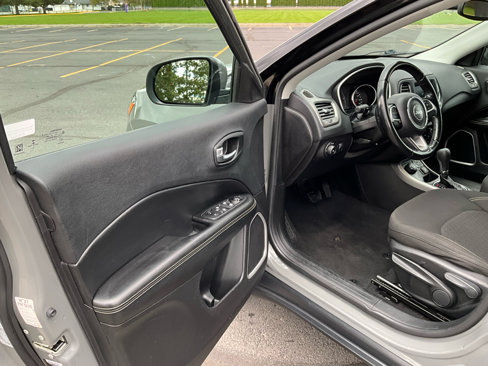 Used 2021 Jeep Compass Sport image 13