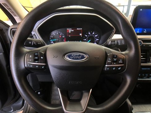 Certified 2020 Ford Escape SE image 13