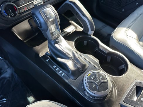 Used 2022 Ford Bronco Outer Banks image 19