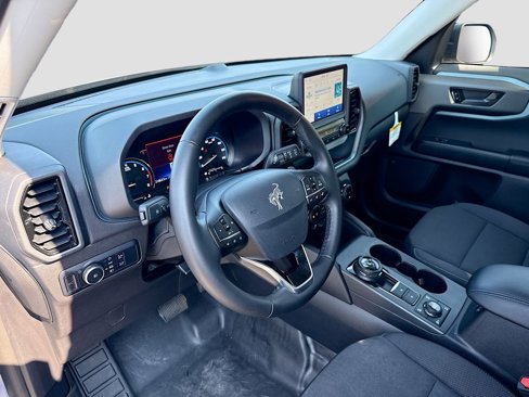 Used 2024 Ford Bronco Sport Badlands image 9