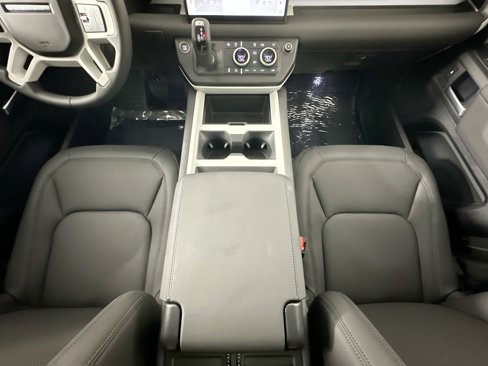 Certified 2025 Land Rover Defender 110 S image 22
