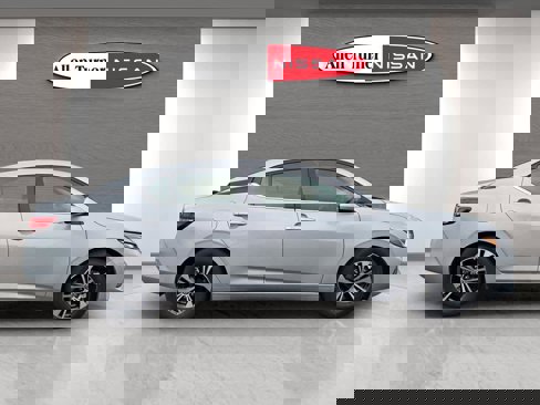 Used 2023 Nissan Sentra SV image 9