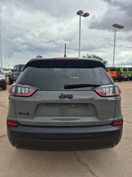 Used 2023 Jeep Cherokee Altitude Lux image 6