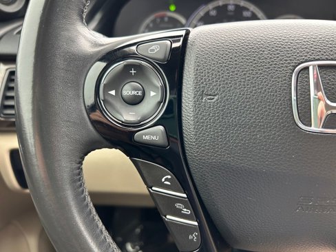 Used 2016 Honda Accord EX-L image 17