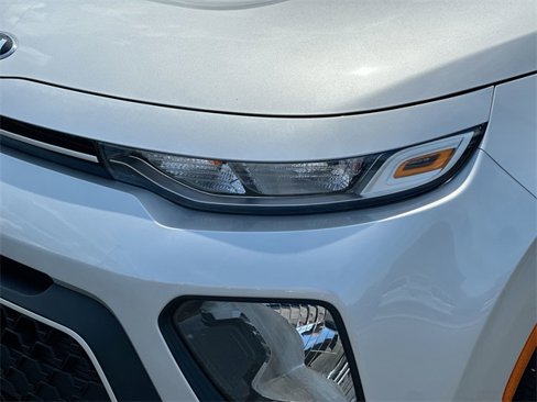 Certified 2020 Kia Soul S image 6