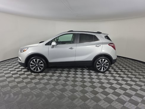 Used 2021 Buick Encore Preferred image 2