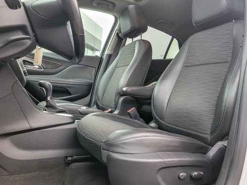 Used 2016 Buick Encore Convenience image 7