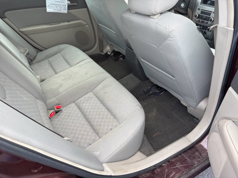 Used 2012 Ford Fusion SE image 9