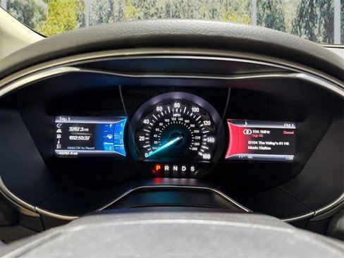 Used 2014 Ford Fusion SE w/ Equipment Group 202A image 17