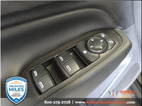 Used 2019 Chevrolet Equinox LT image 18