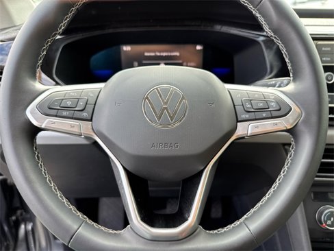 Certified 2022 Volkswagen Taos S image 18