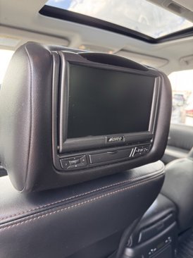 Used 2020 Nissan Armada SL w/ Premium Package image 19