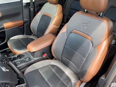 Used 2023 Ford Bronco Sport Outer Banks w/ Tech Package image 12