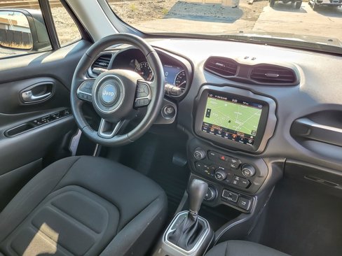 Used 2022 Jeep Renegade Latitude w/ Convenience Group image 21
