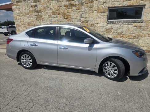 Used 2016 Nissan Sentra S image 17