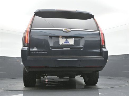 Used 2019 Cadillac Escalade ESV Luxury image 15