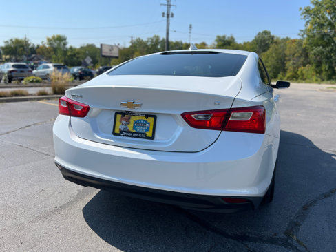 Used 2017 Chevrolet Malibu LT w/ Leather Package image 7