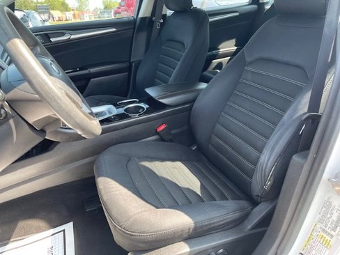 Used 2014 Ford Fusion SE image 10