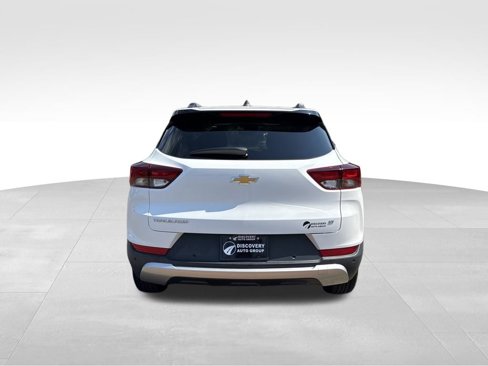 Used 2021 Chevrolet TrailBlazer LT w/ Sun and Liftgate Package image 5