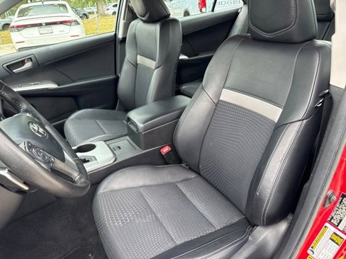Used 2012 Toyota Camry SE image 11