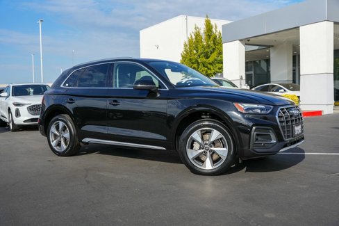 Used 2022 Audi Q5 2.0T Premium Plus w/ Premium Plus Package image 3