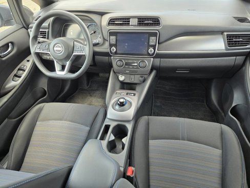 Used 2024 Nissan Leaf S image 16