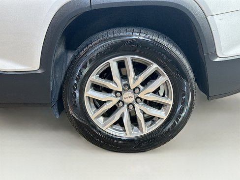 Used 2017 GMC Acadia SLE image 5