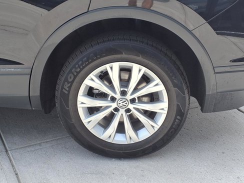 Used 2020 Volkswagen Tiguan S w/ 3rd Row Seat Package image 22