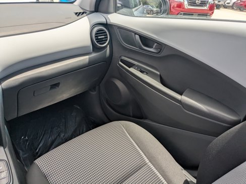Used 2021 Hyundai Kona SEL image 17