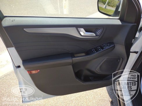 New 2025 Ford Escape SE w/ Class II Trailer Tow Package image 10