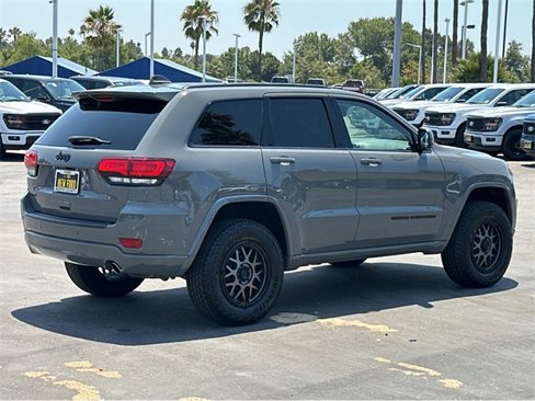 Used 2019 Jeep Grand Cherokee Altitude image 6