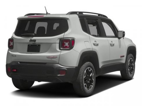 Used 2017 Jeep Renegade Trailhawk image 3