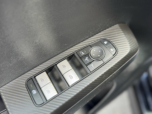 Used 2024 Mitsubishi Outlander AWD image 9