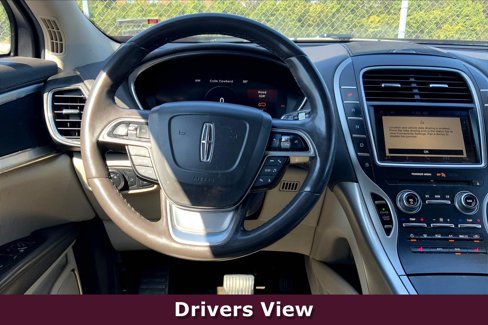 Used 2019 Lincoln Nautilus FWD image 4