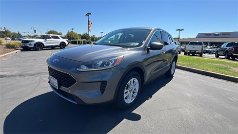 Used 2021 Ford Escape SE w/ Convenience Package image 1