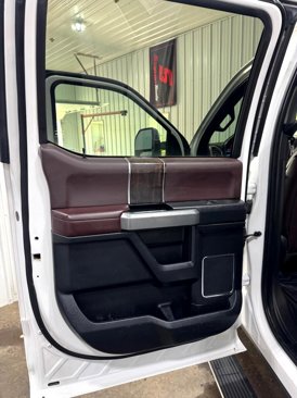 Used 2017 Ford F250 Platinum w/ FX4 Off-Road Package image 13