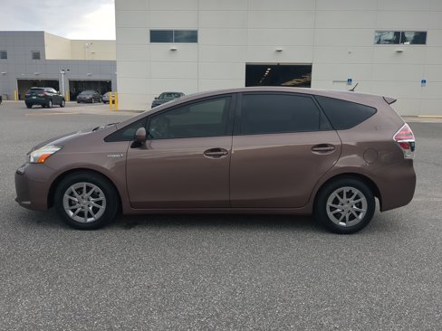 Used 2015 Toyota Prius V Two image 16