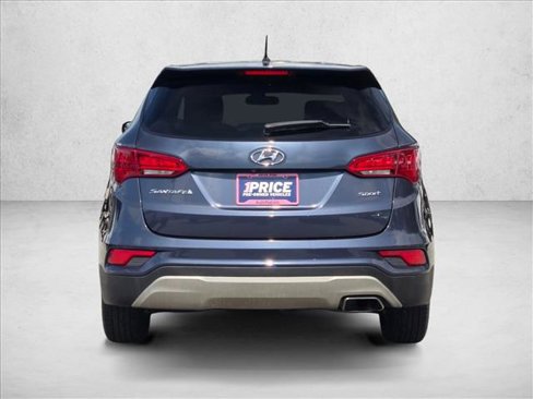 Used 2018 Hyundai Santa Fe Sport image 7