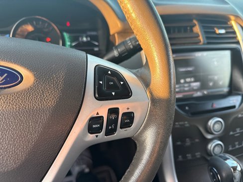 Used 2013 Ford Edge SEL image 33